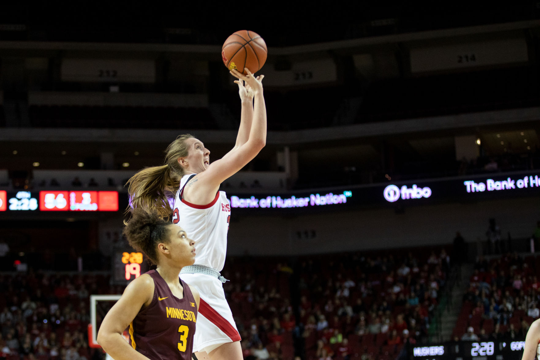 Women's Basketball vs. Minnesota Photo No. 3